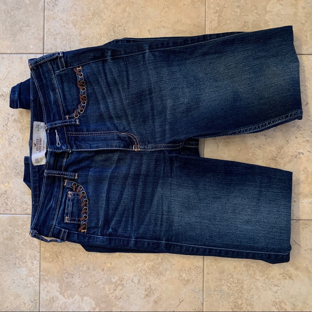High waisted Hollister Jeans - Picture 3 of 6